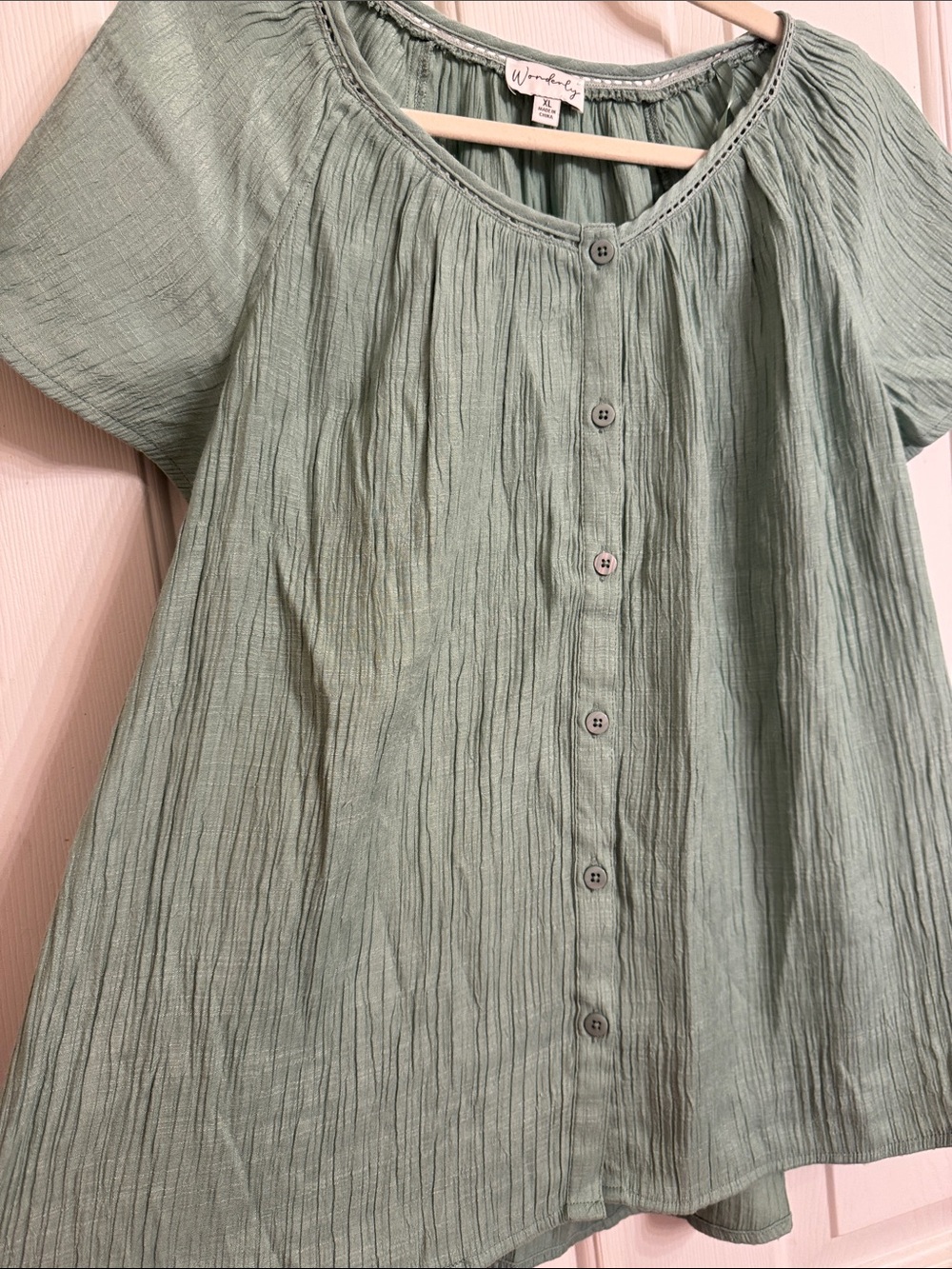 Wonderly Sage Green Button-Front Crinkled Top - Picture 3 of 3